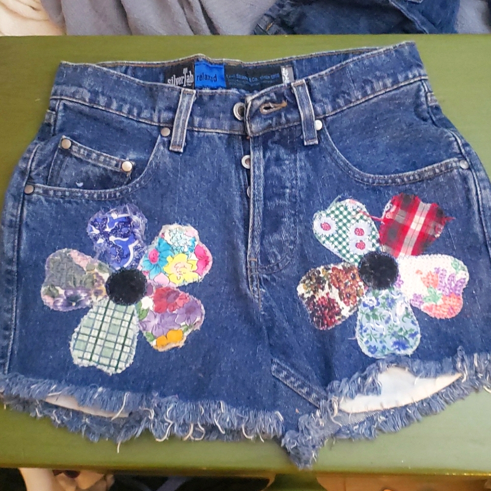 Boutique Flower Quilt Shorts